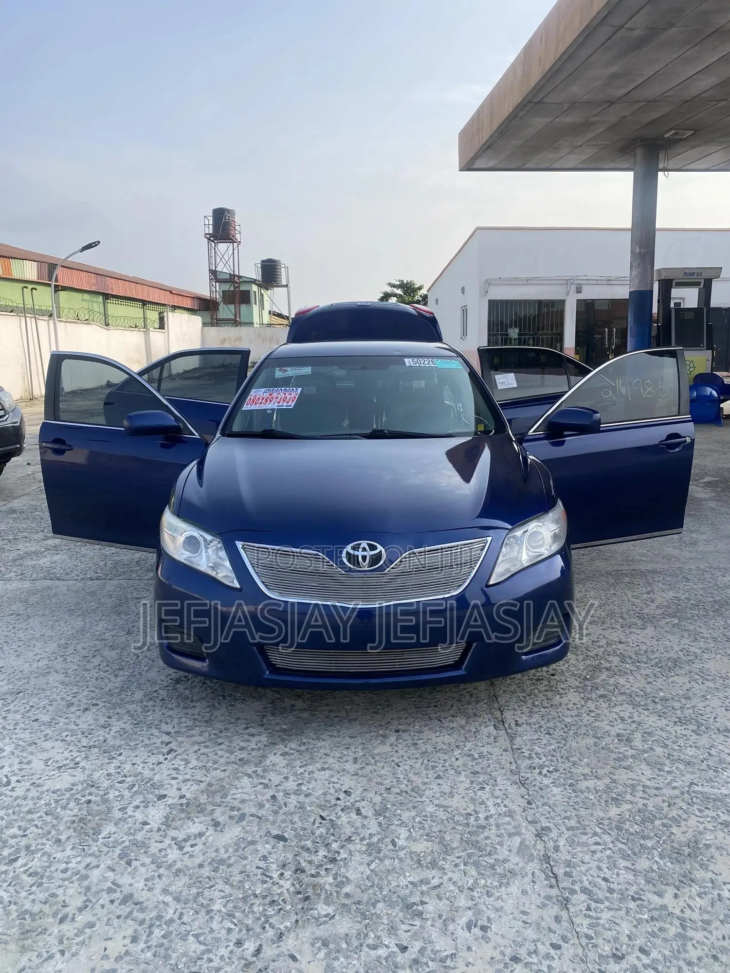 Toyota Camry LE 4dr Sedan (2.5L 4cyl 6A) 2011 Blue