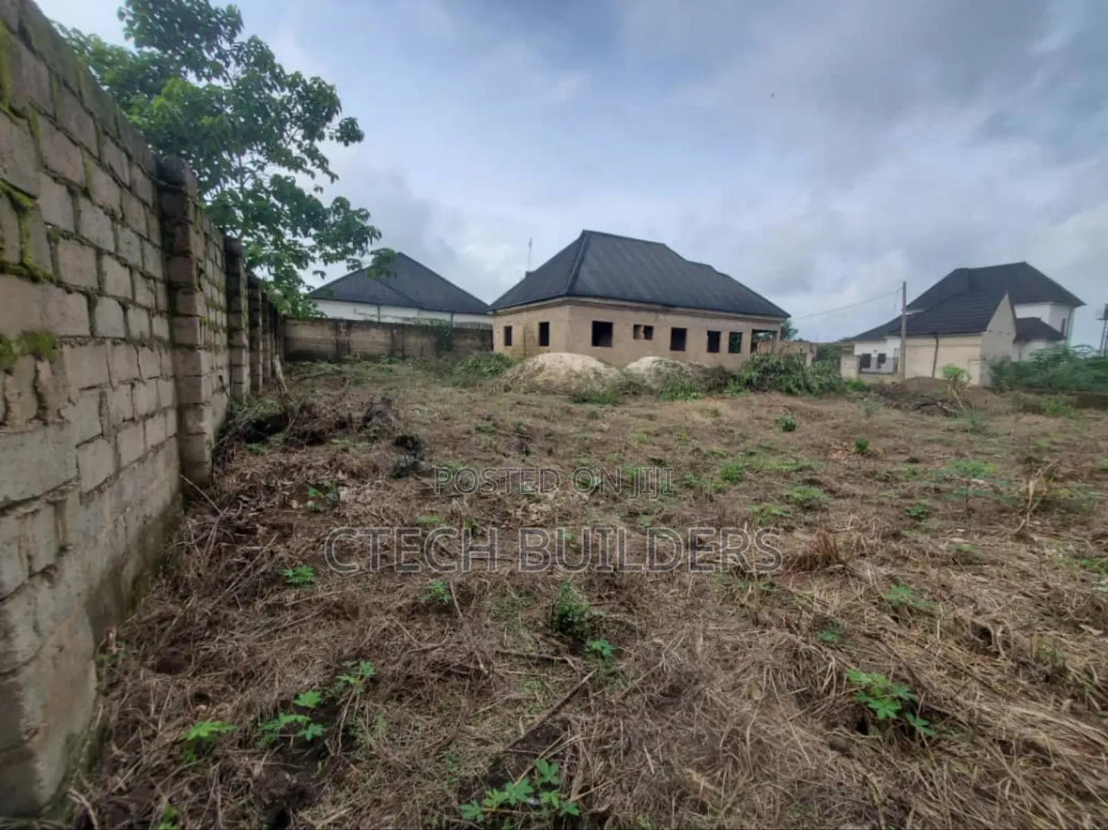 3bdrm Bungalow in Benin City for sale