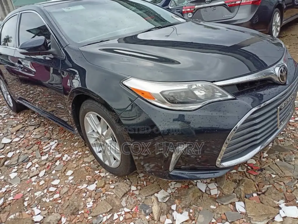Toyota Avalon XLE Premium 4dr Sedan (3.5L 6cyl 6A) 2014 Black