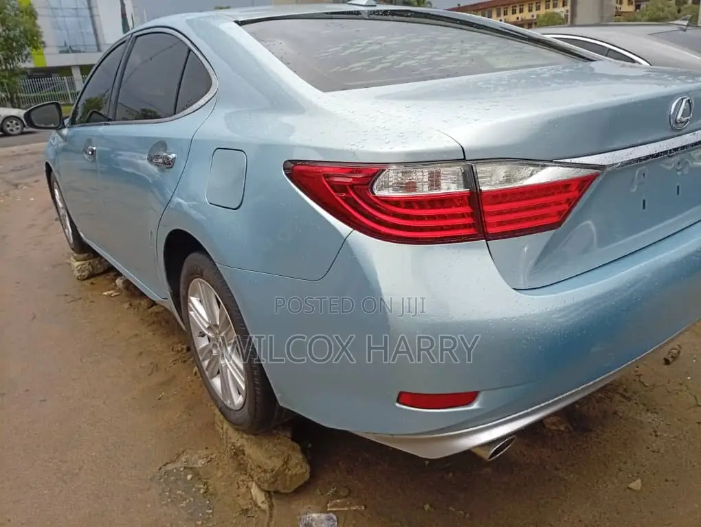 Lexus ES 350 FWD 2014 Blue