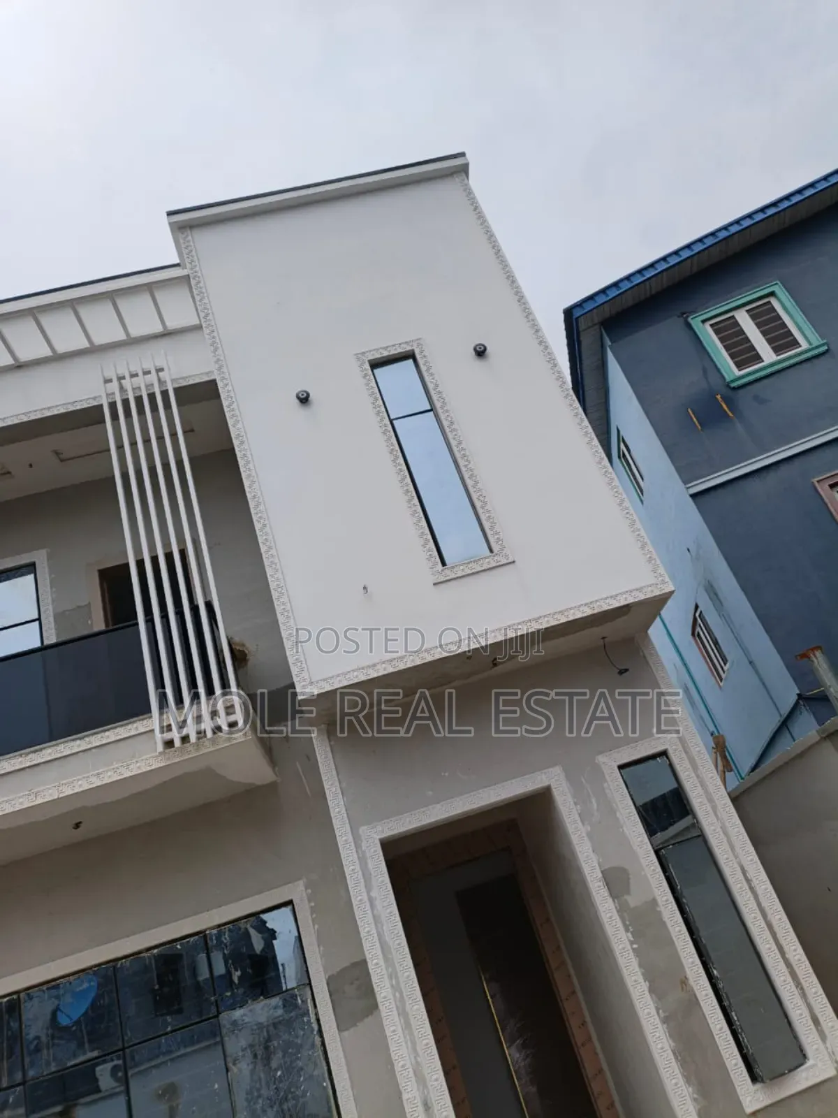 Furnished 5bdrm Duplex in Omole for sale