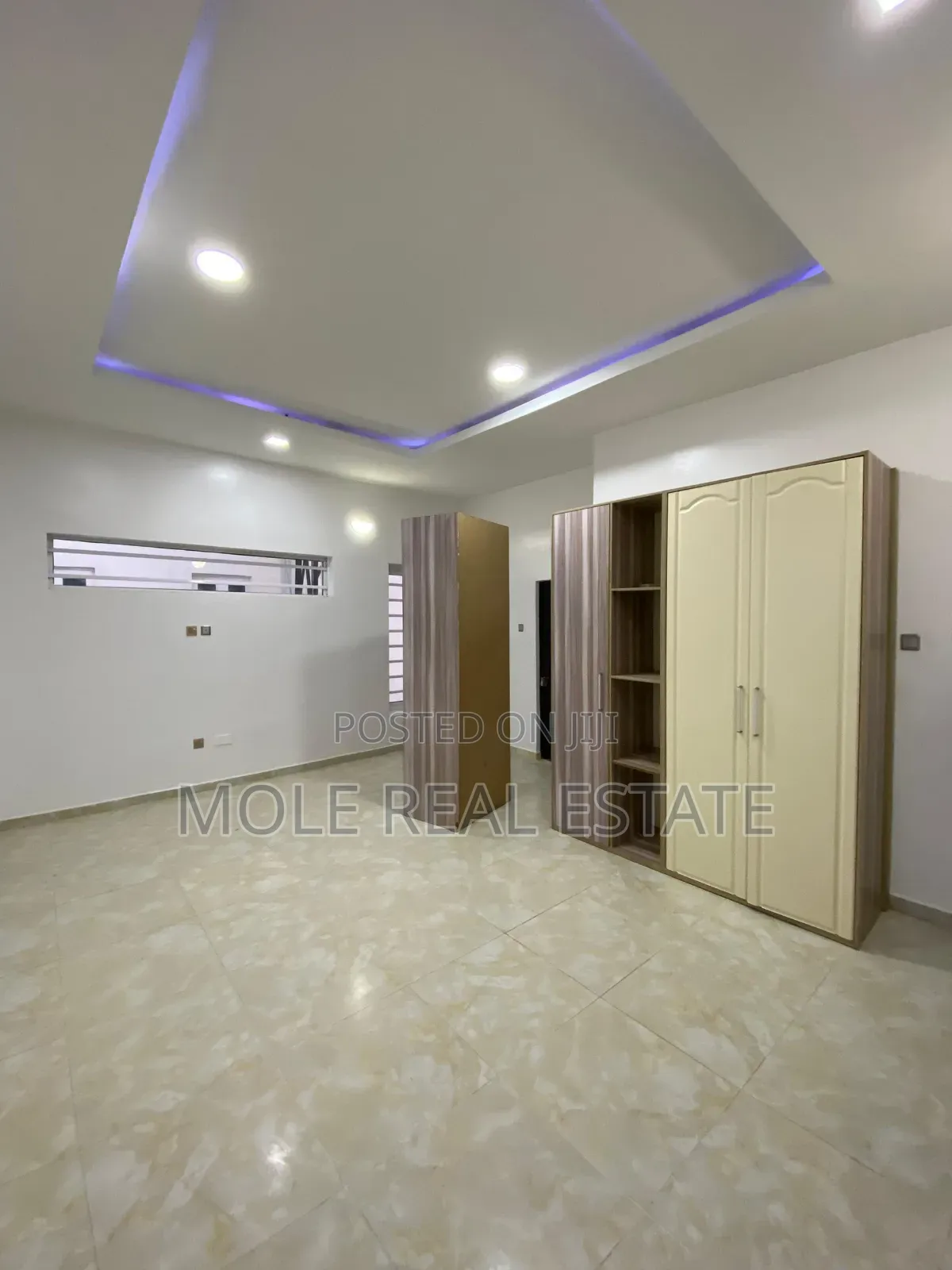 Furnished 5bdrm Duplex in Omole for sale