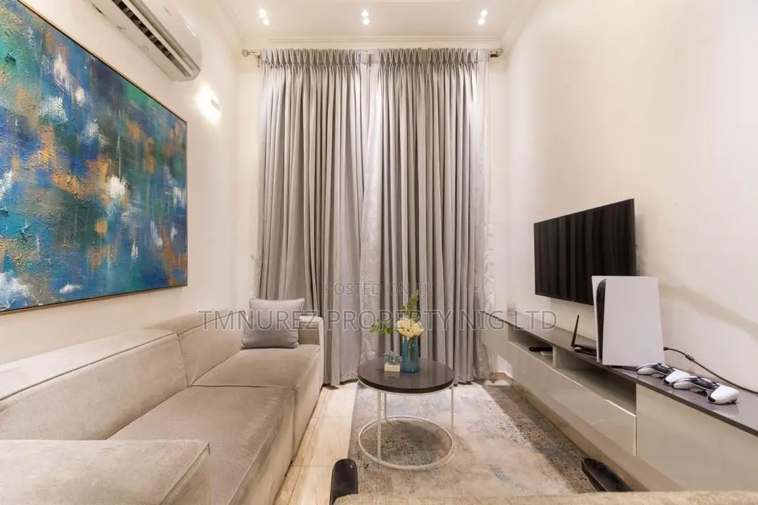 Furnished 4bdrm Duplex in Chevron for rent