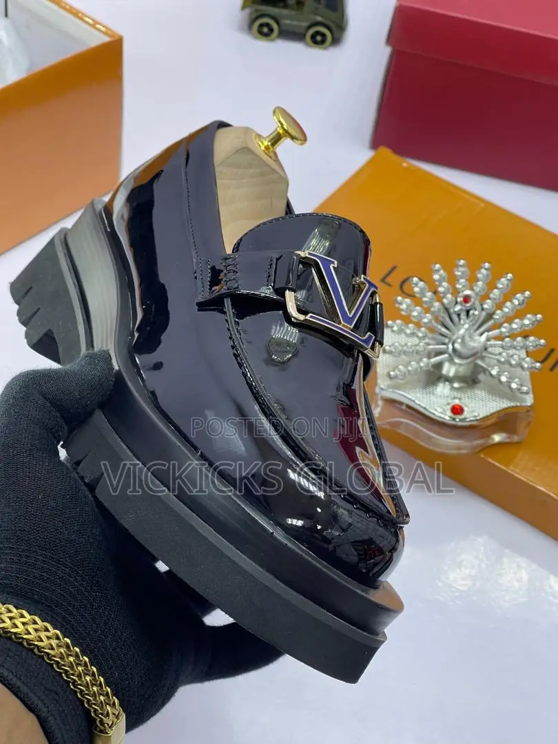 Louis Vuitton Glossy Leathet Double Sole Shoes