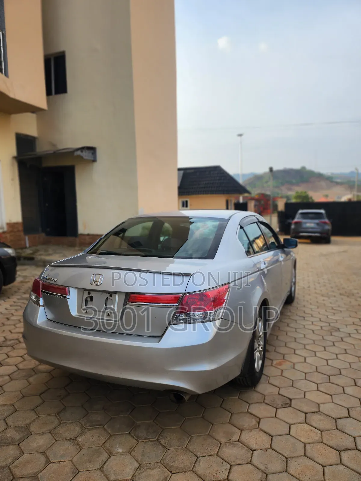 Honda Accord 2011 Silver