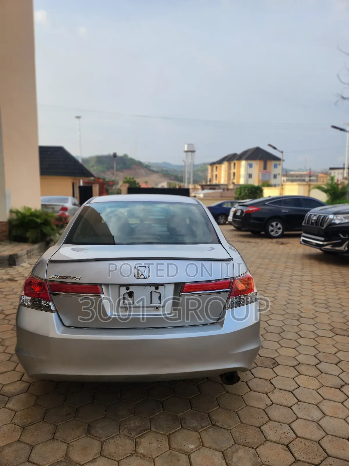 Honda Accord 2011 Silver
