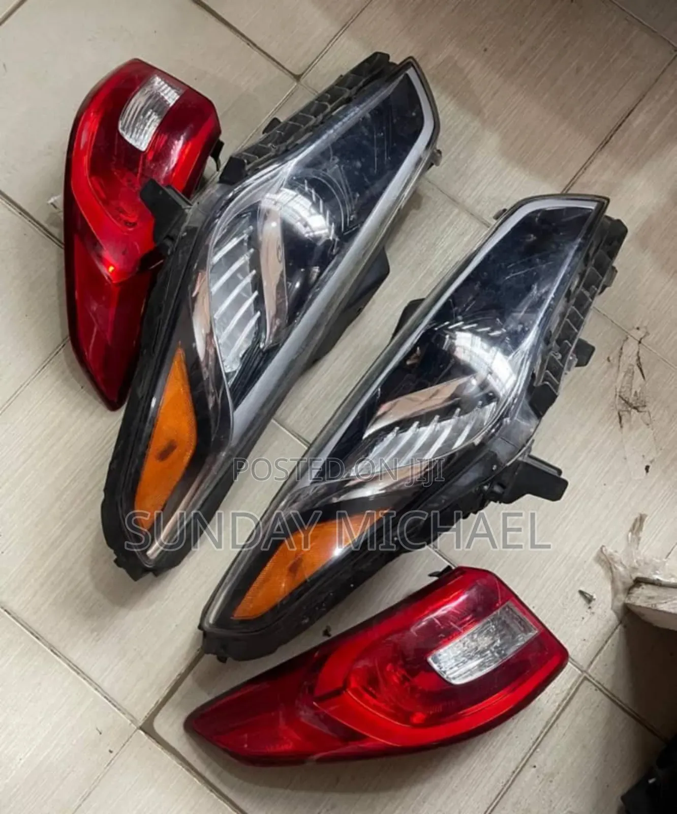 Hyundai Sonata Headlight Set