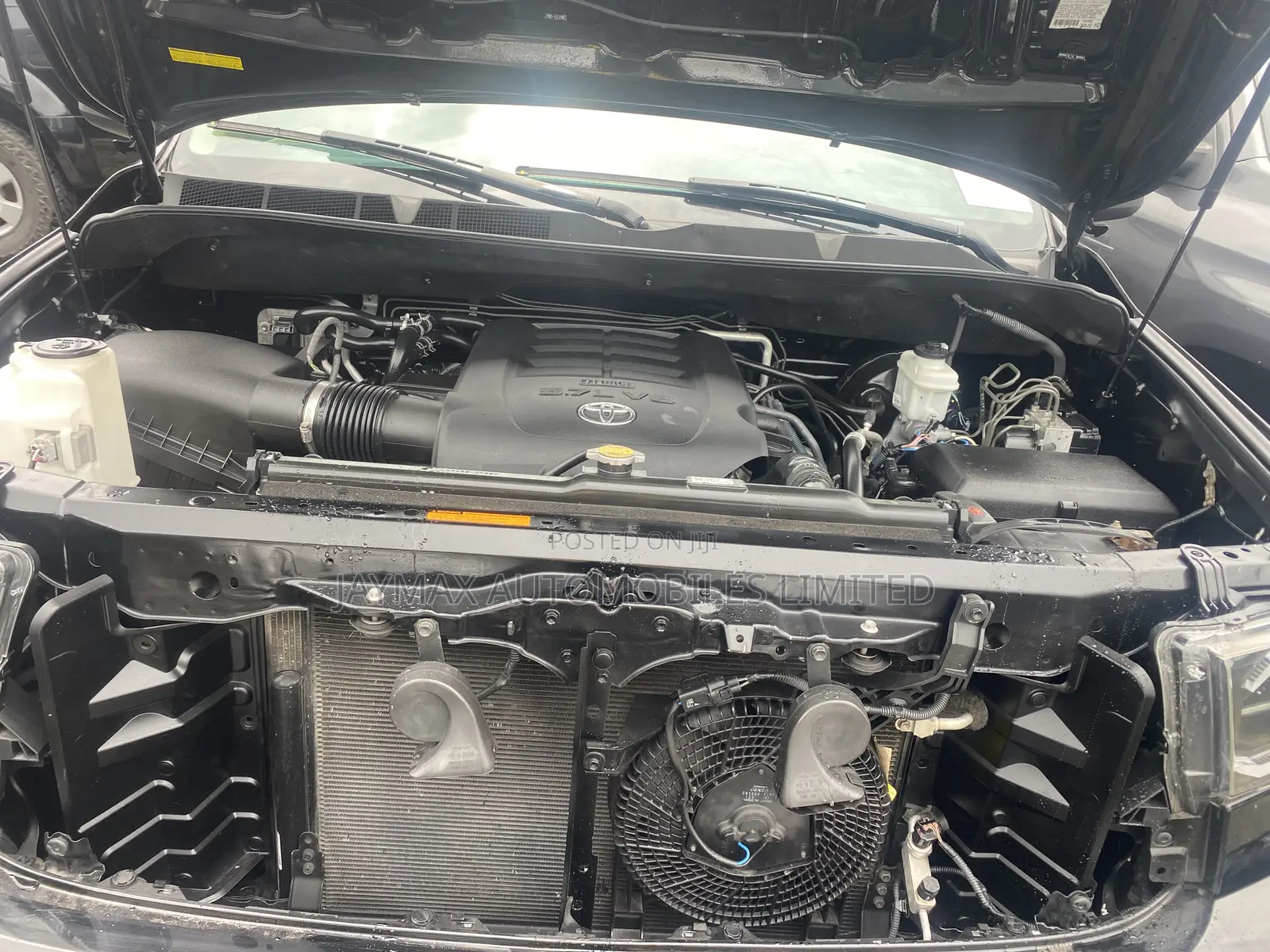 Toyota Sequoia Platinum 4x4 2018 Black