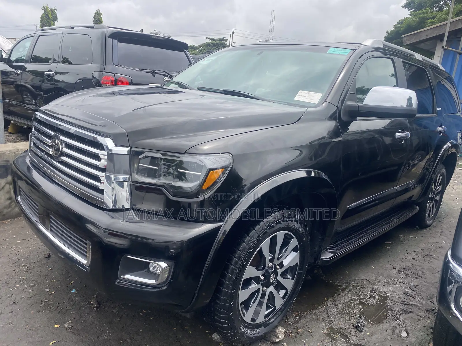 Toyota Sequoia Platinum 4x4 2018 Black