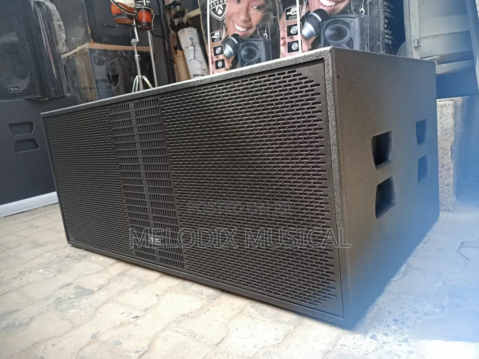 Black Spider ( Bs328) 2×18" Double Subwoofer