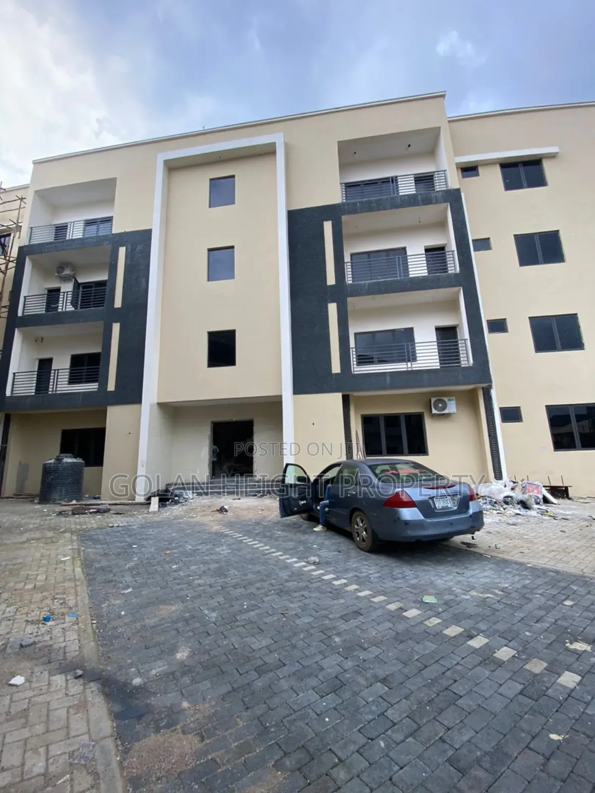 4bdrm Townhouse/Terrace in Dawaki for Sale