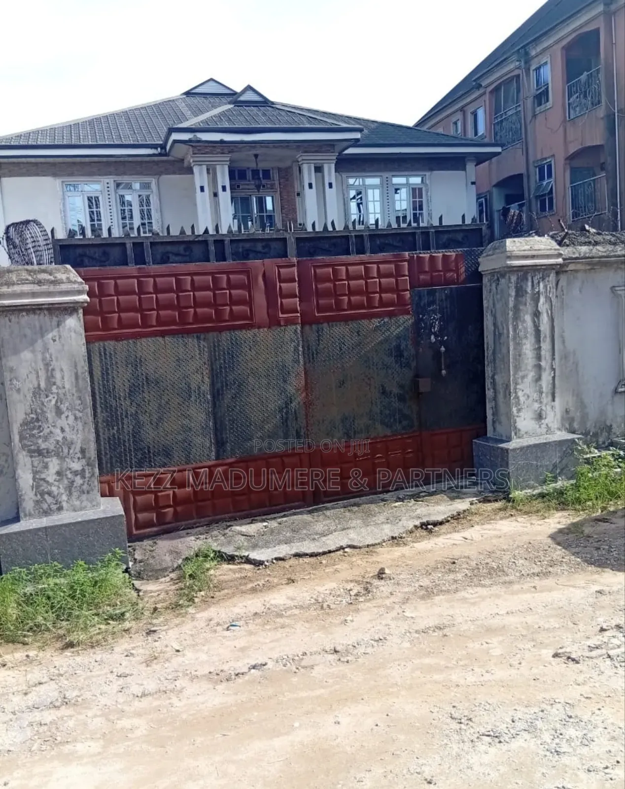 4bdrm Duplex in Sars Road, Port for sale