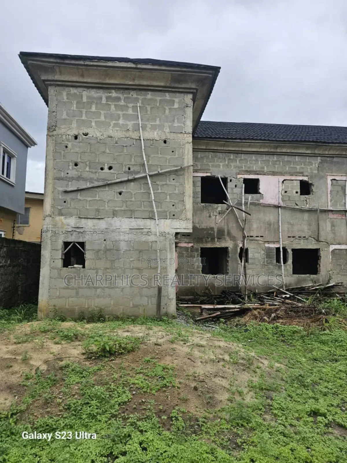 Uncompleted Structure on 534.285sqm in Surulere