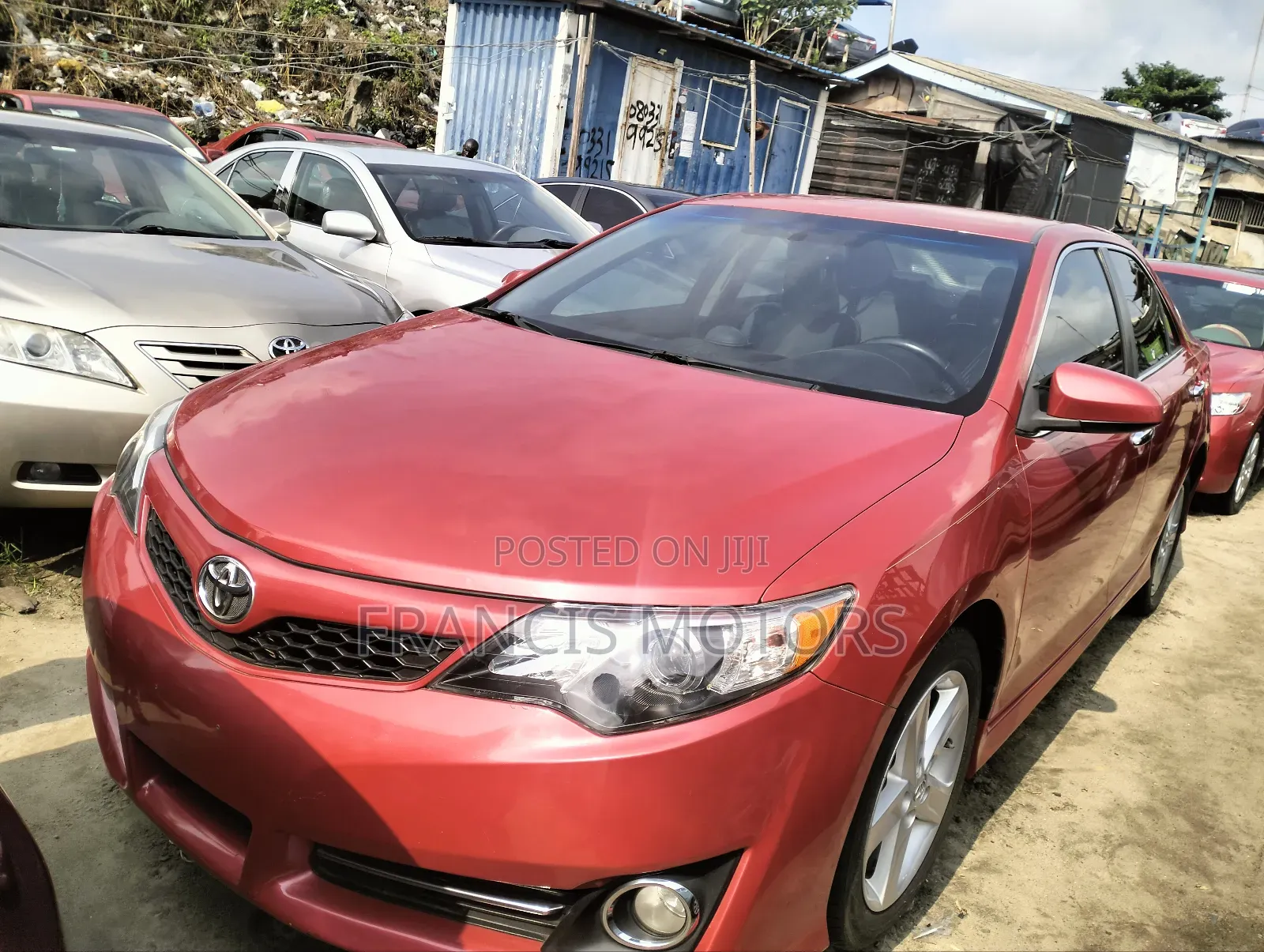 Toyota Camry LE 4dr Sedan (2.5L 4cyl 6A) 2013 Red