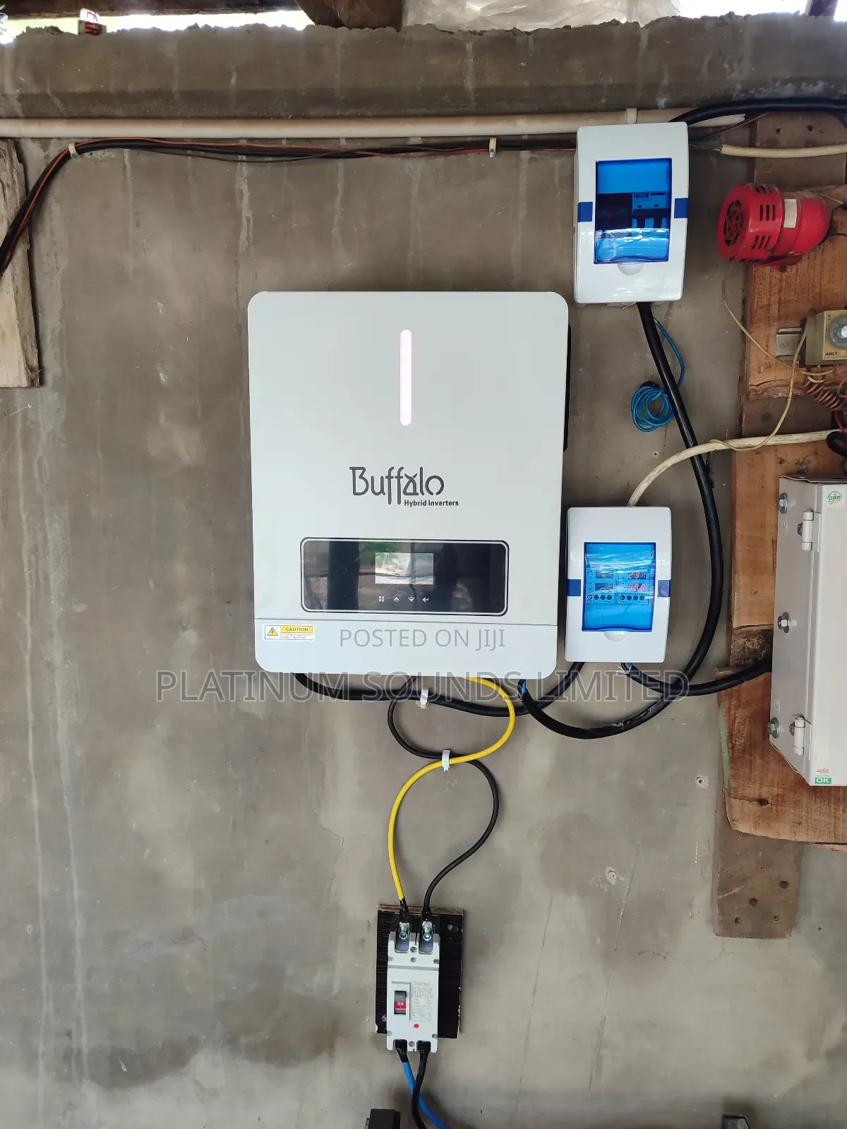 4.2kva 6.2kva MPPT Hybrid Solar Smart High Voltage Inverter