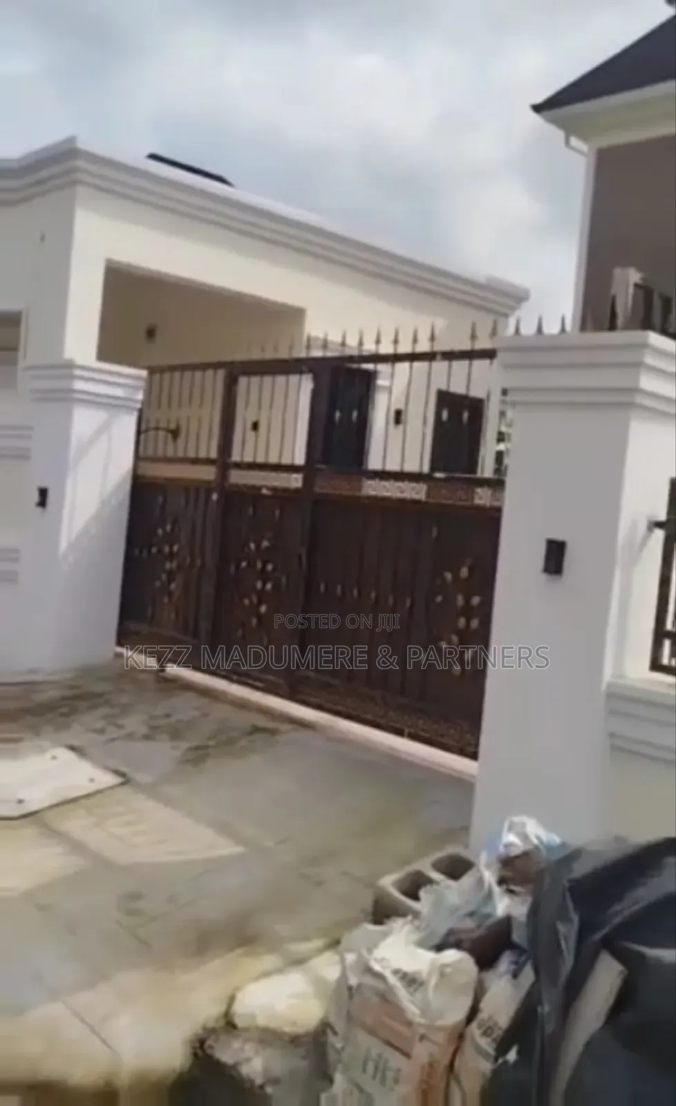 4bdrm Duplex in Eliozu Port Harcourt for rent
