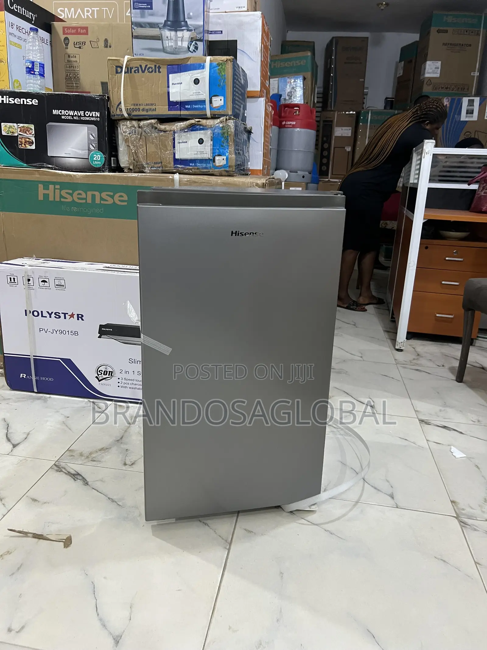 Hisense 90l – Compact Refrigerator With Freezer