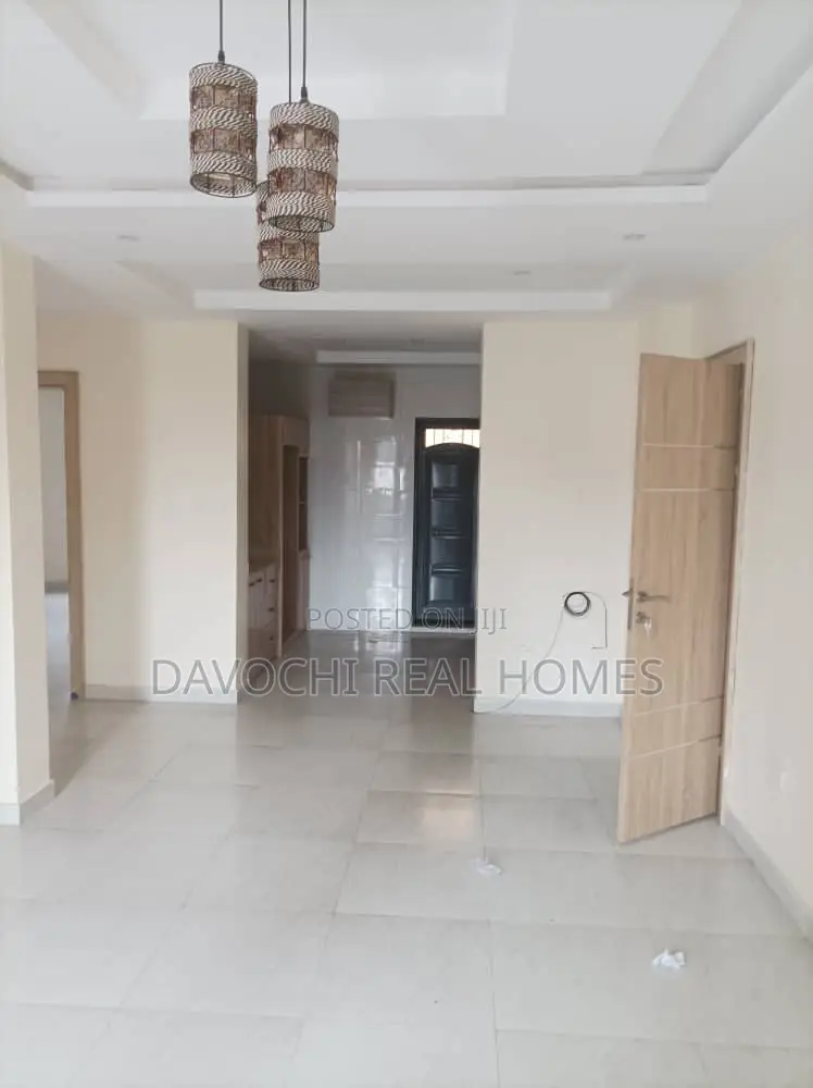 2bdrm Apartment in Ikate Elegushi for rent