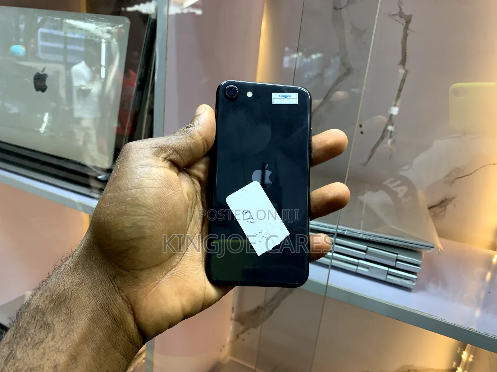 Apple iPhone SE (2020) 128 GB Black