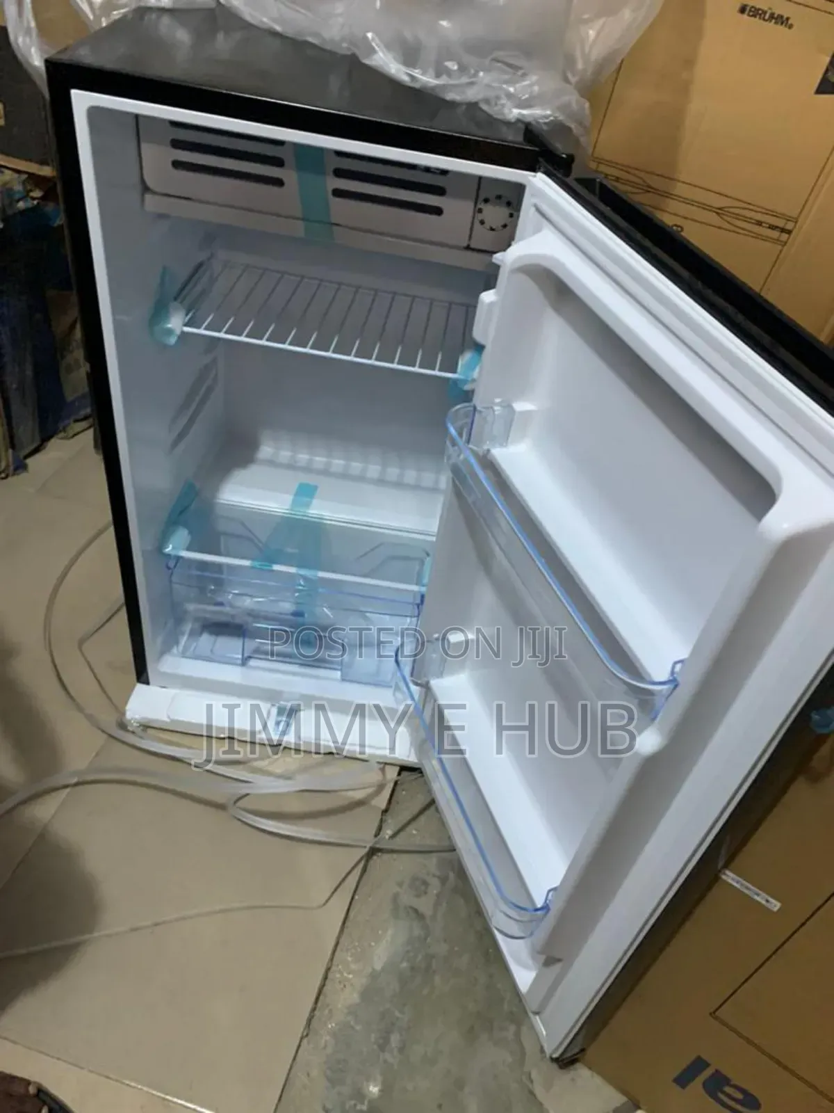 Royalty 105l Refrigerator