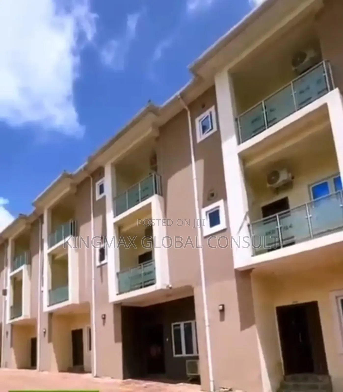 4bdrm Townhouse/Terrace in Guzape Main for sale