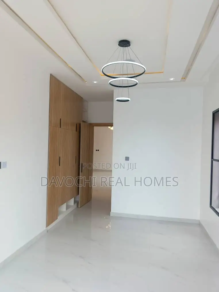 2bdrm Apartment in Ikate Elegushi for rent
