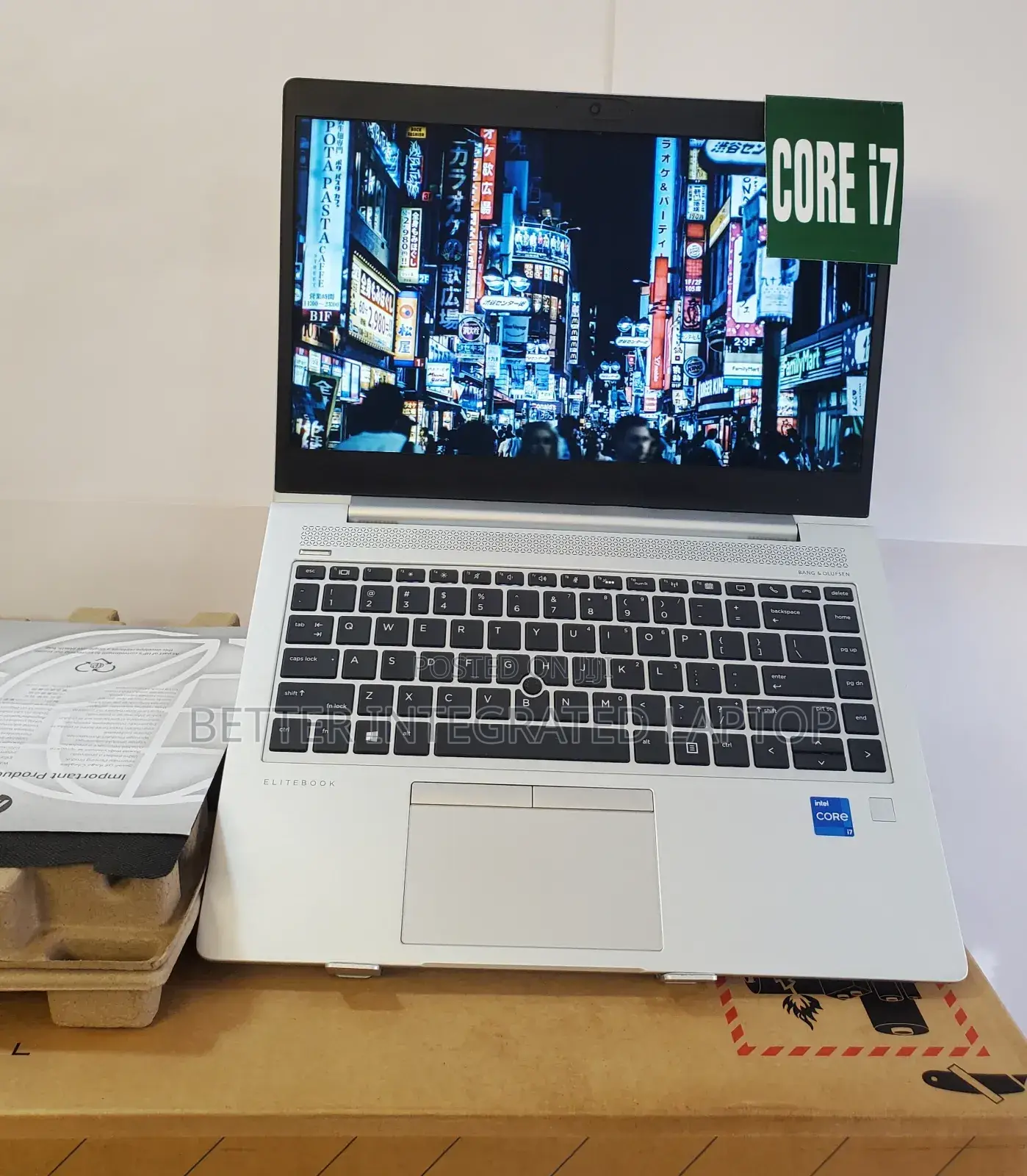 New Laptop HP EliteBook 8560W 8GB Intel Core i7 SSD 256GB