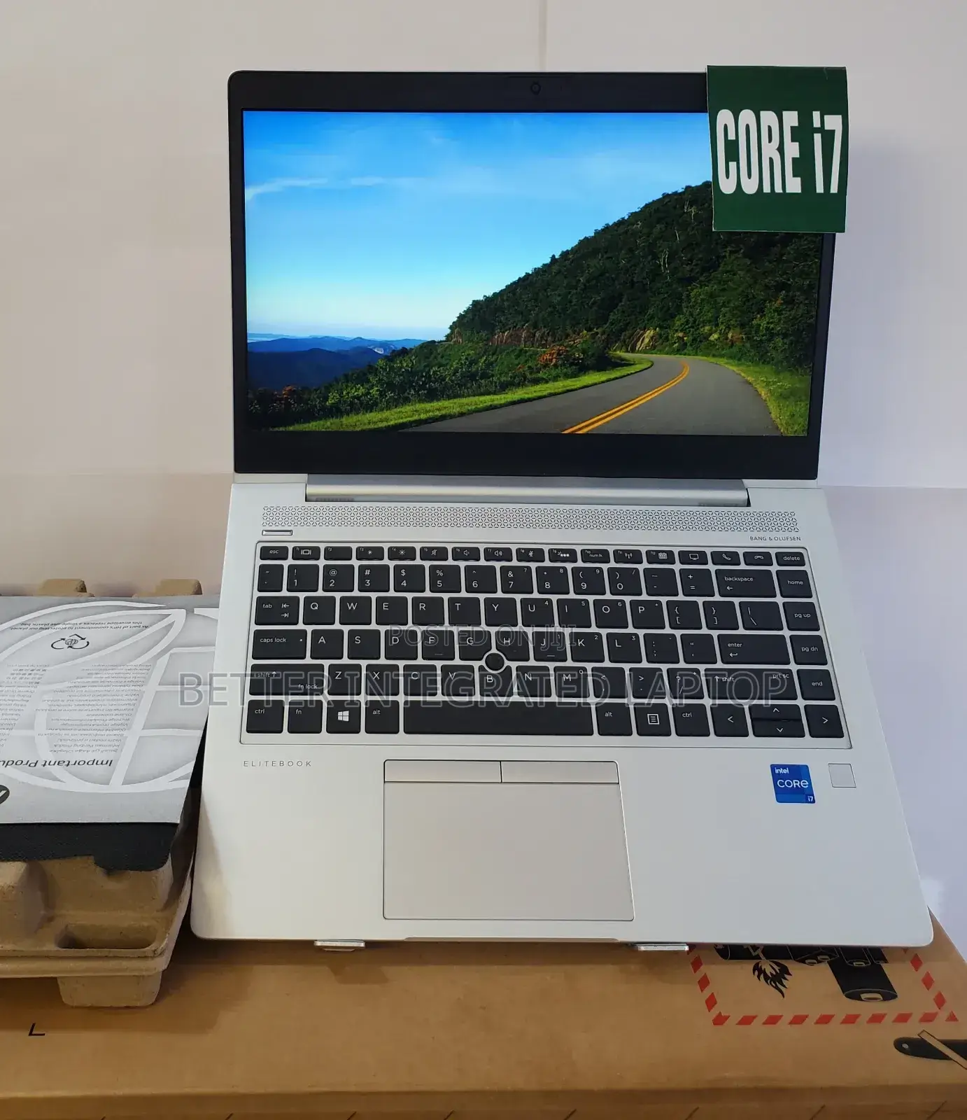 New Laptop HP EliteBook 8560W 12GB Intel Core i7 SSD 512GB