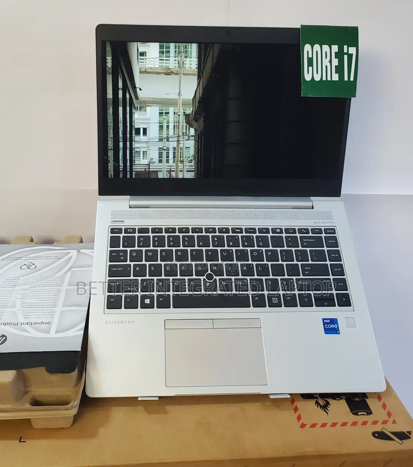 New Laptop HP EliteBook 8560W 8GB Intel Core i7 SSD 1T