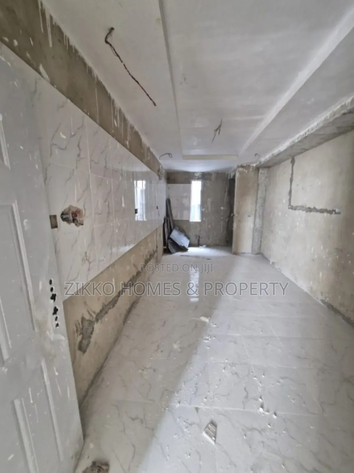 3bdrm Apartment in Chevron Drive for sale