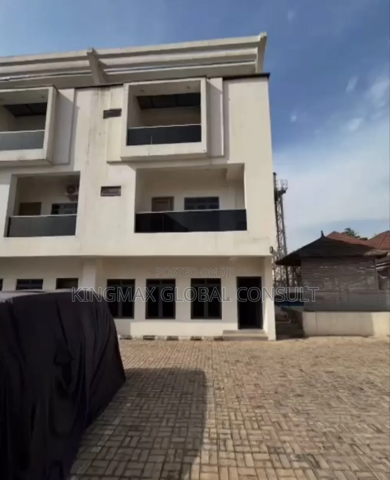 4bdrm Duplex in Maitama Abuja for sale