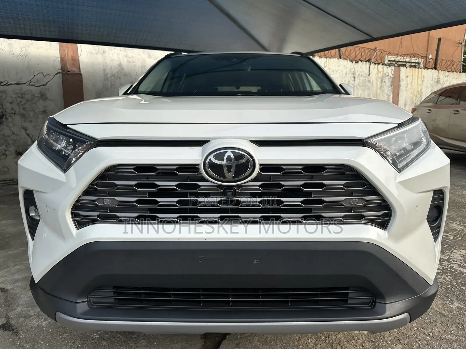 Toyota RAV4 Limited AWD 2020 White