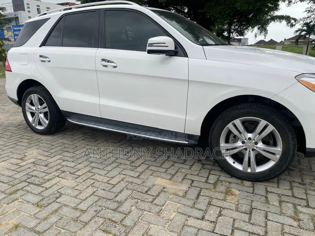 Mercedes-Benz M Class ML350 4MATIC 4dr SUV AWD (3.5L 6cyl 7A) 2015