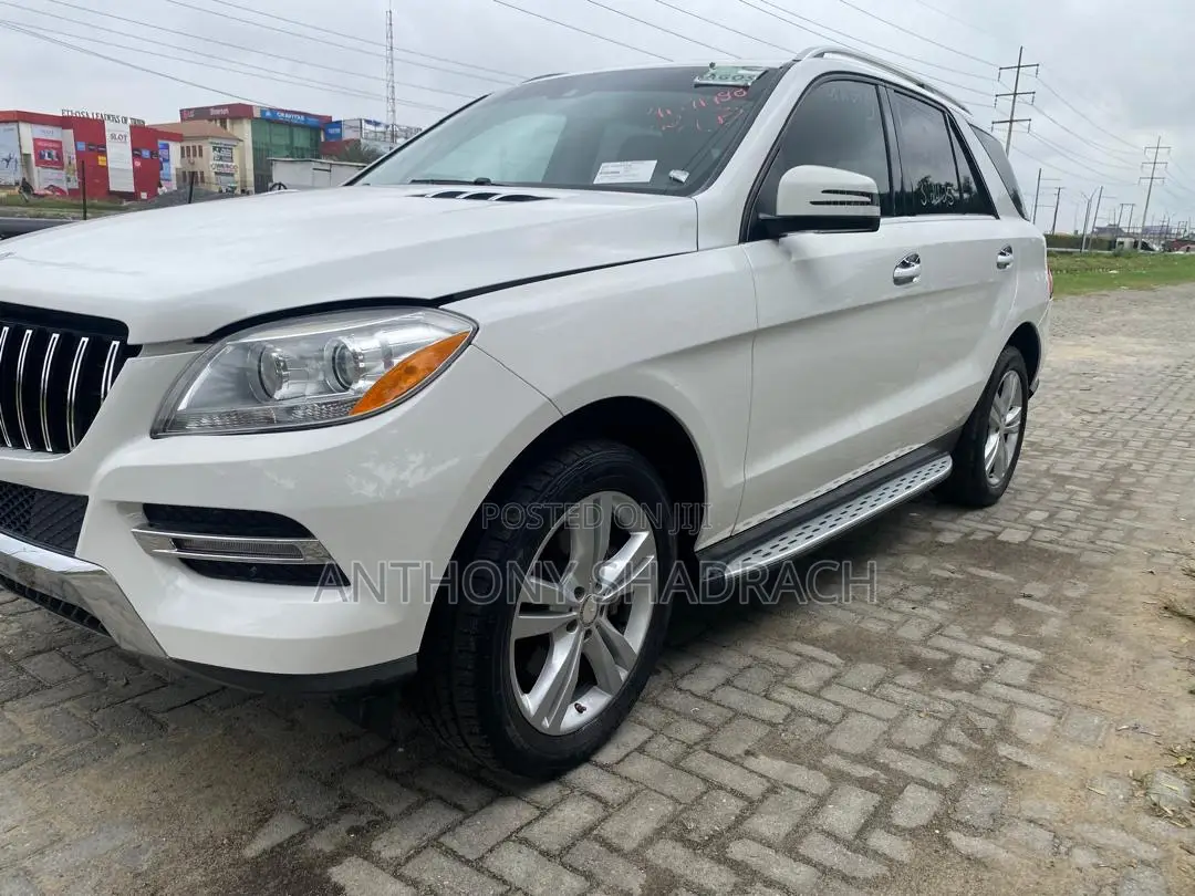 Mercedes-Benz M Class ML350 4MATIC 4dr SUV AWD (3.5L 6cyl 7A) 2015