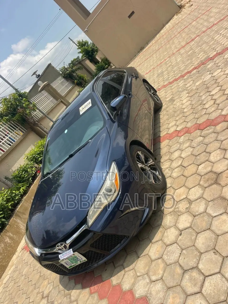 Toyota Camry SE 4dr Sedan (2.5L 4cyl 6A) 2016 Blue
