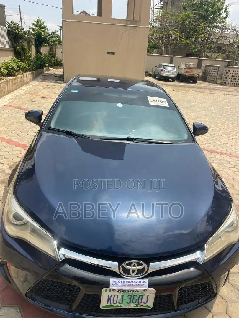 Toyota Camry SE 4dr Sedan (2.5L 4cyl 6A) 2016 Blue