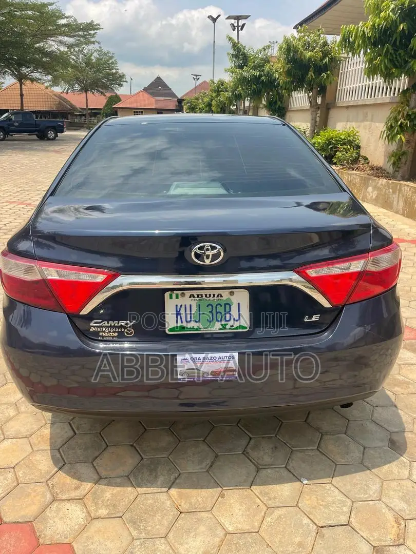 Toyota Camry SE 4dr Sedan (2.5L 4cyl 6A) 2016 Blue