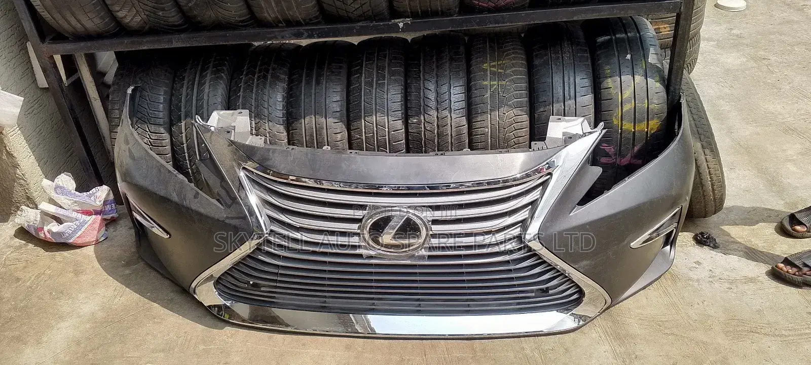 Complete Front Bumper For Lexus Es 350 2018