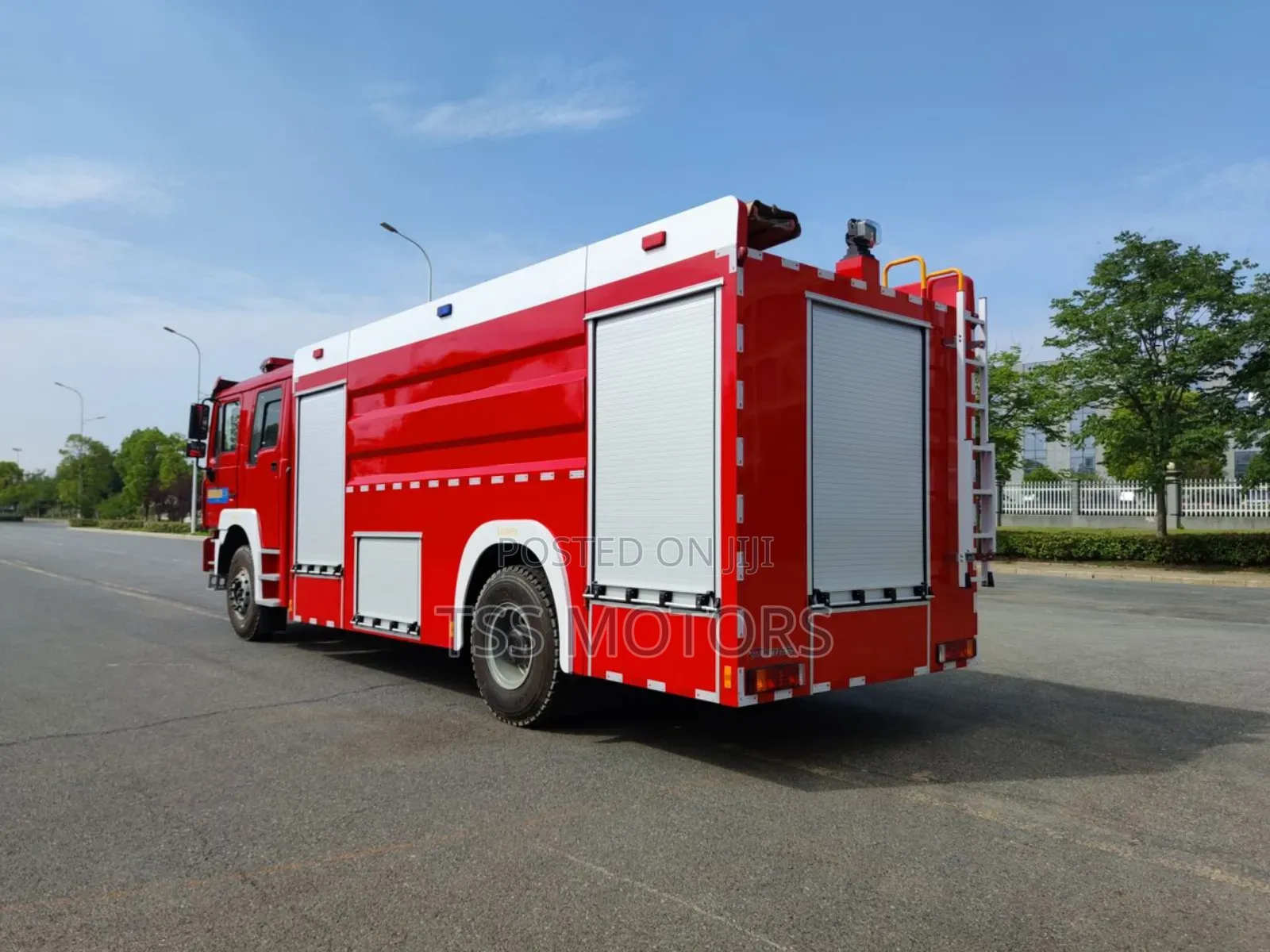 Heavy Duty Fire Fighting Truck