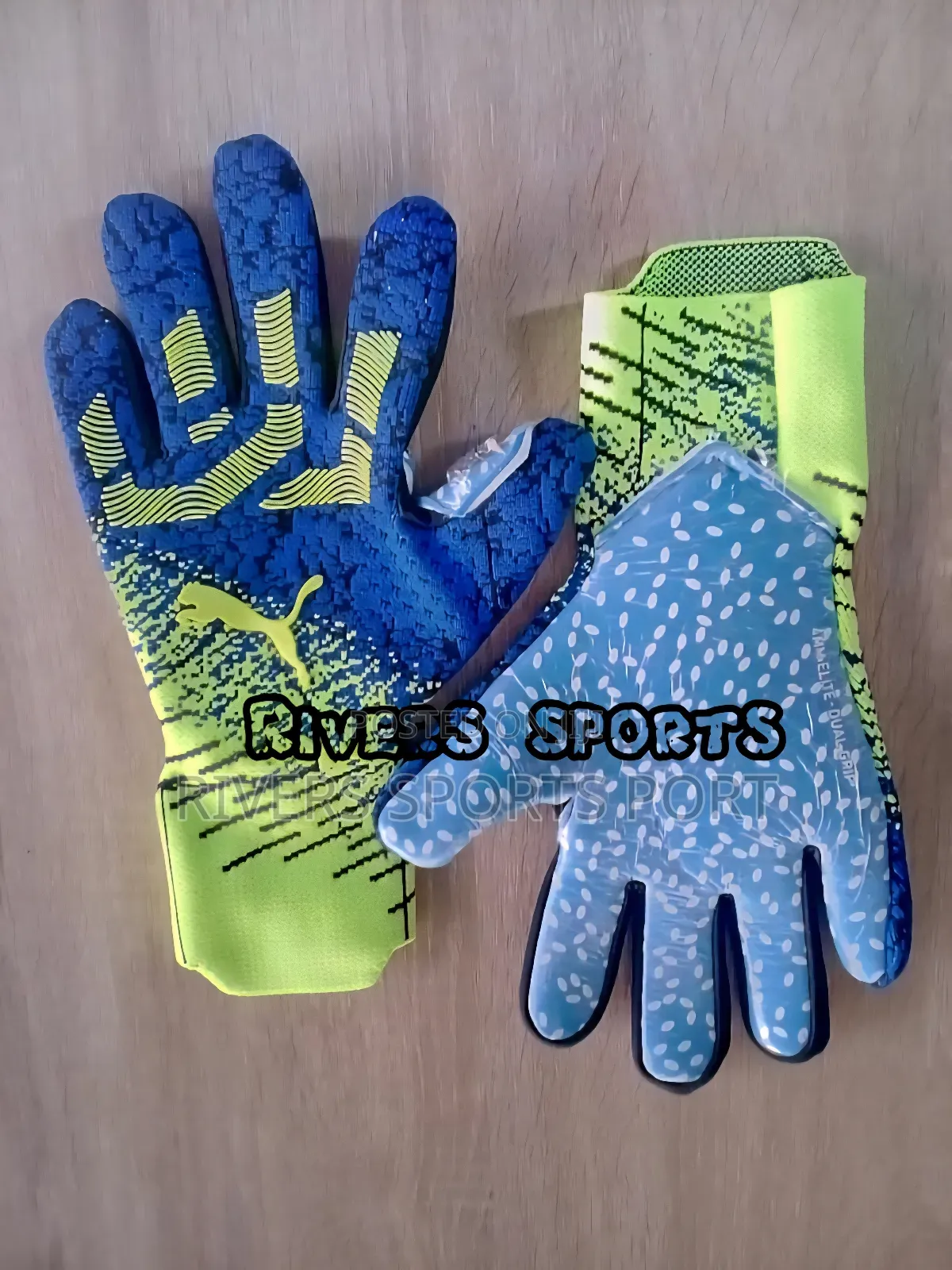 Puma High Quality Goal Keeper's Glove