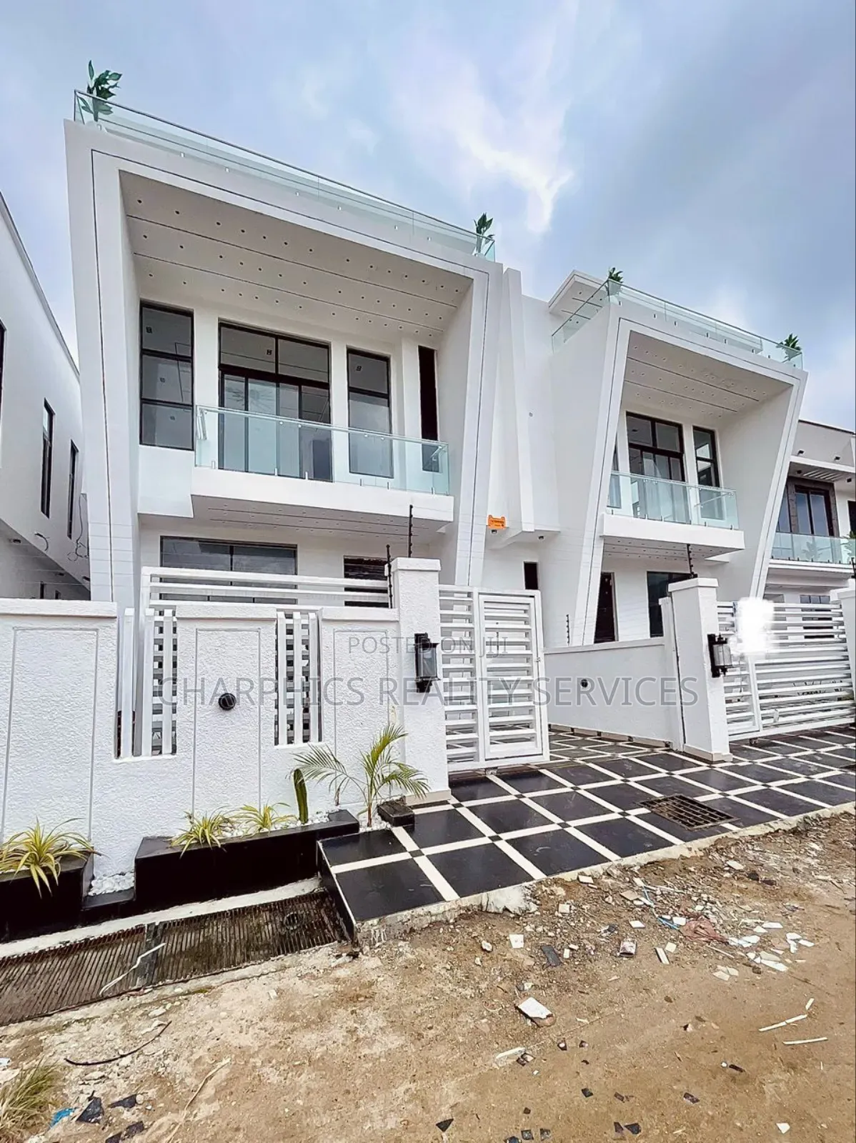 4bdrm Duplex in Ajah for sale