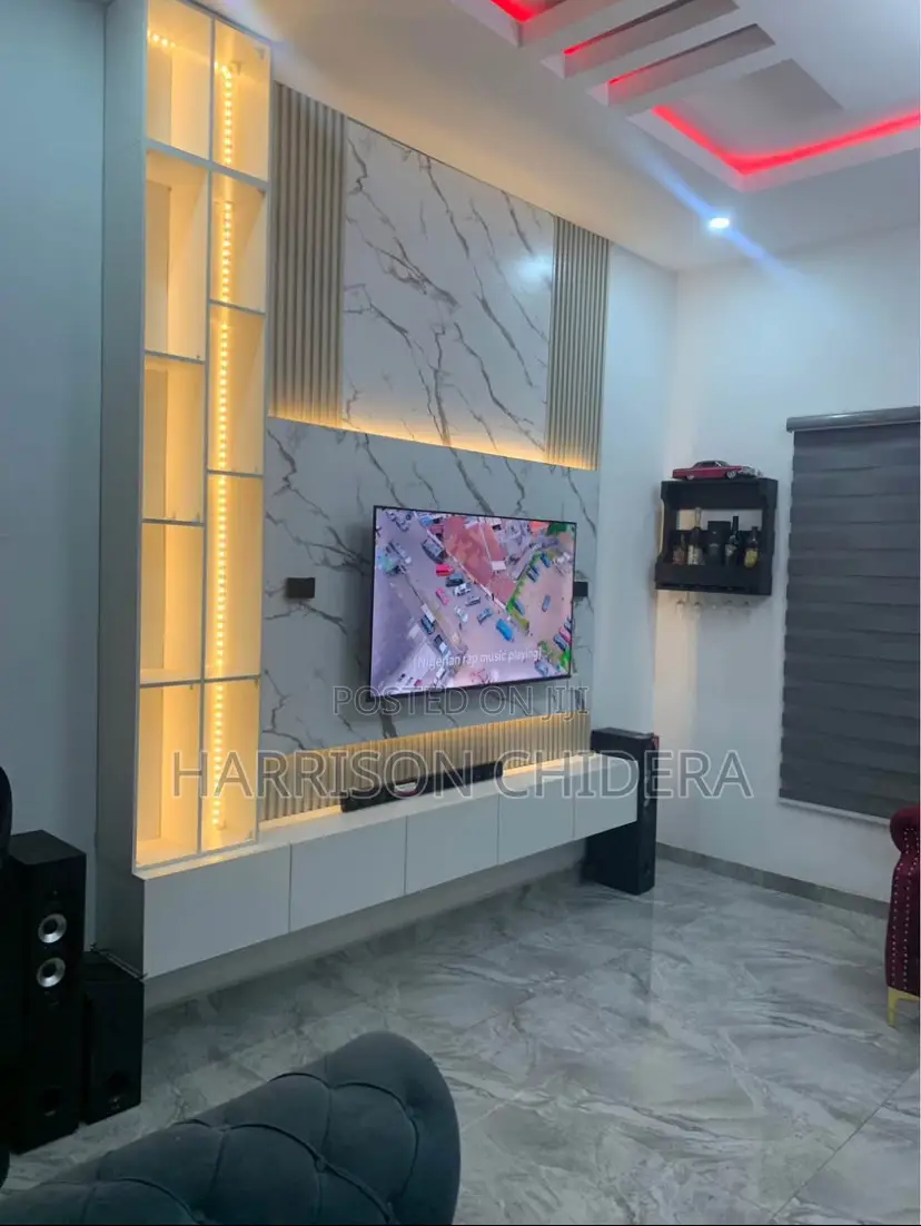 Tv Consol Design and Rope Light
