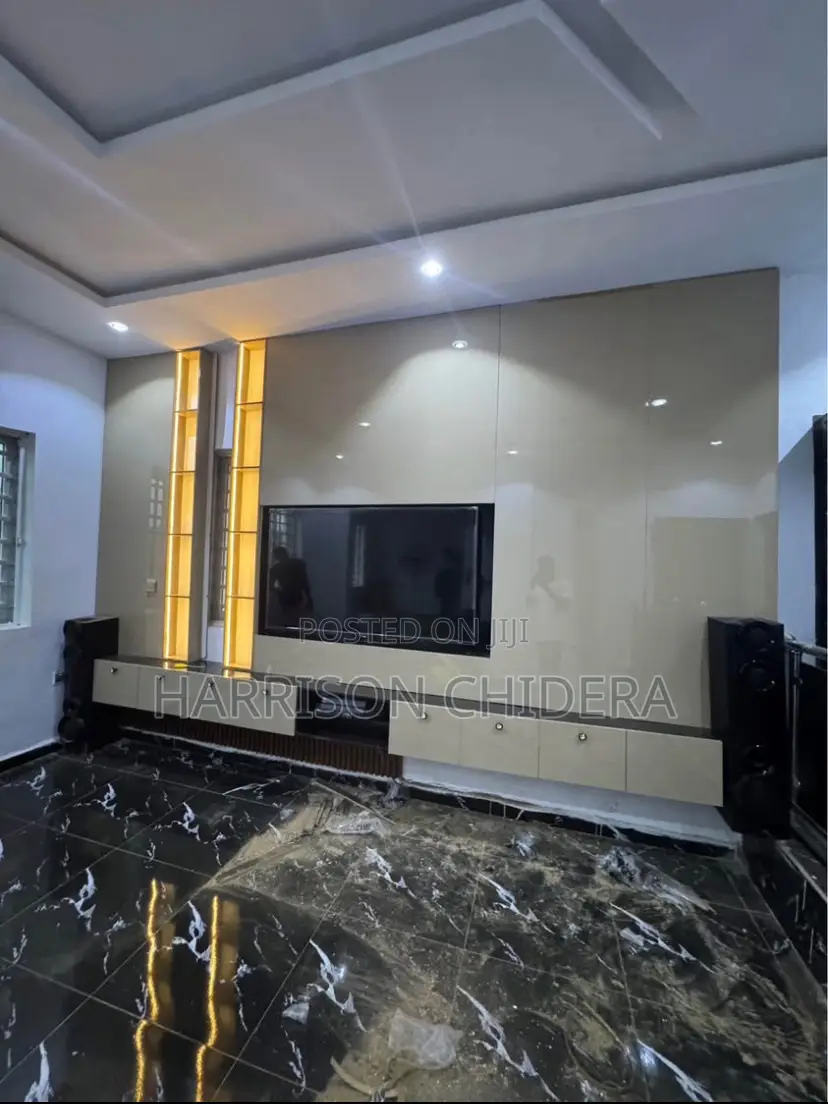Tv Consol Design and Rope Light