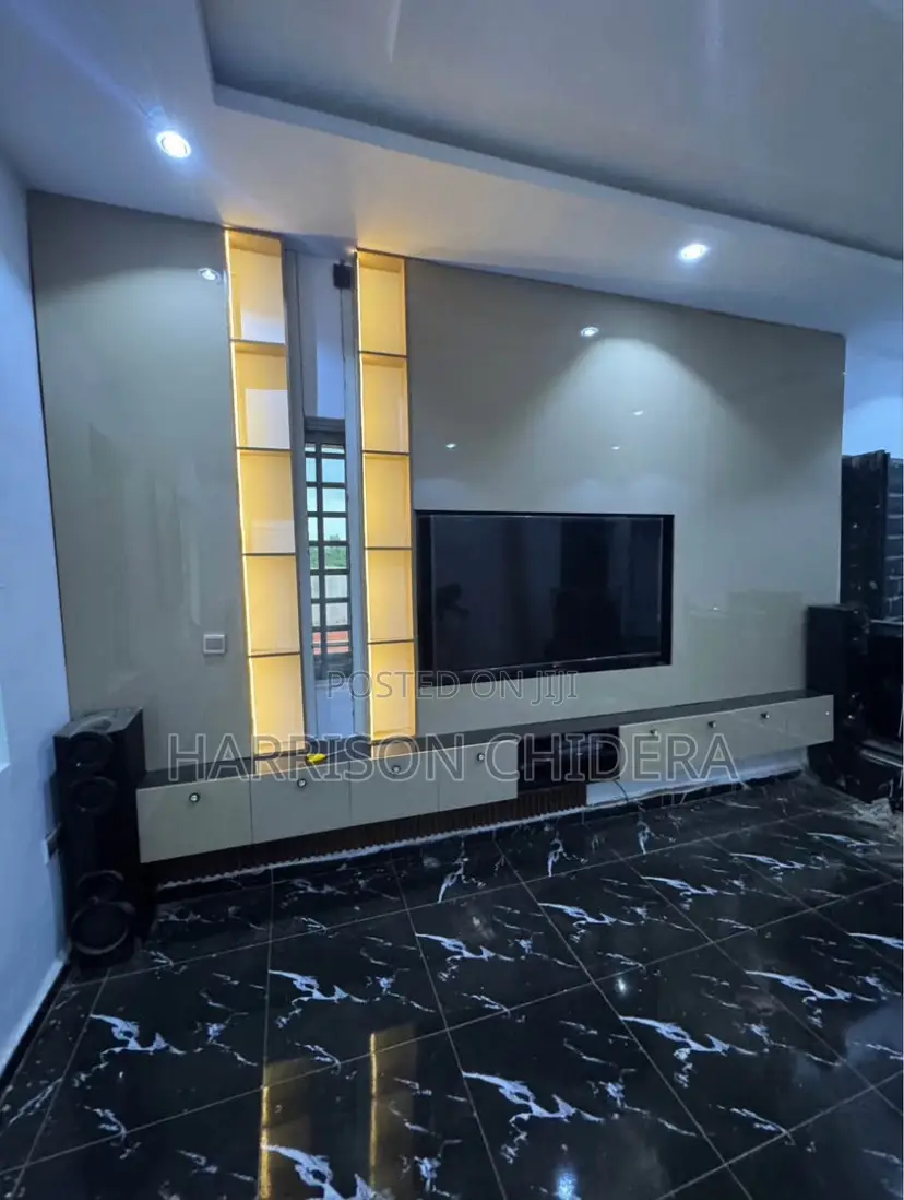Tv Consol Design and Rope Light