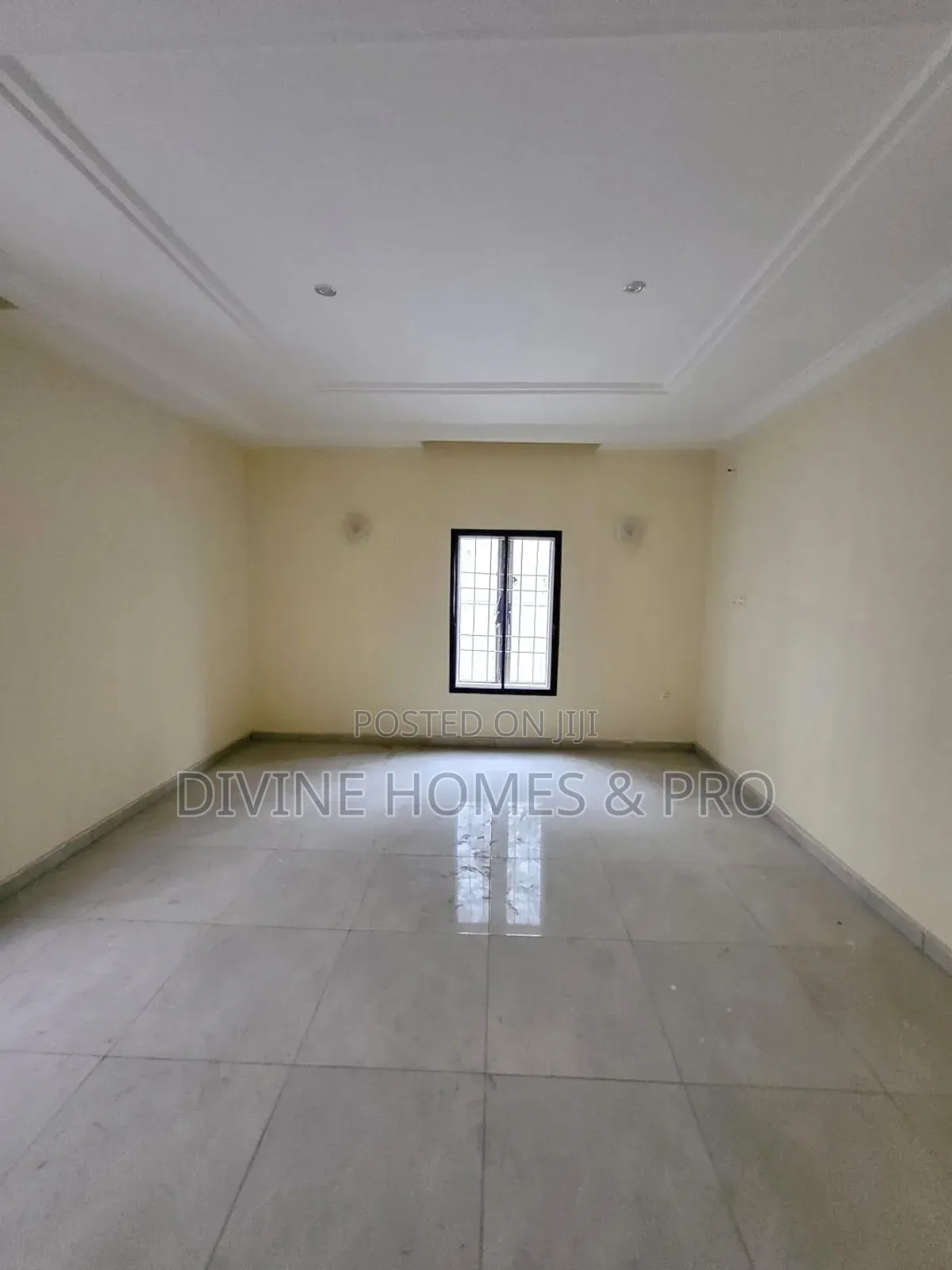 4bdrm Duplex in Guzape District for sale