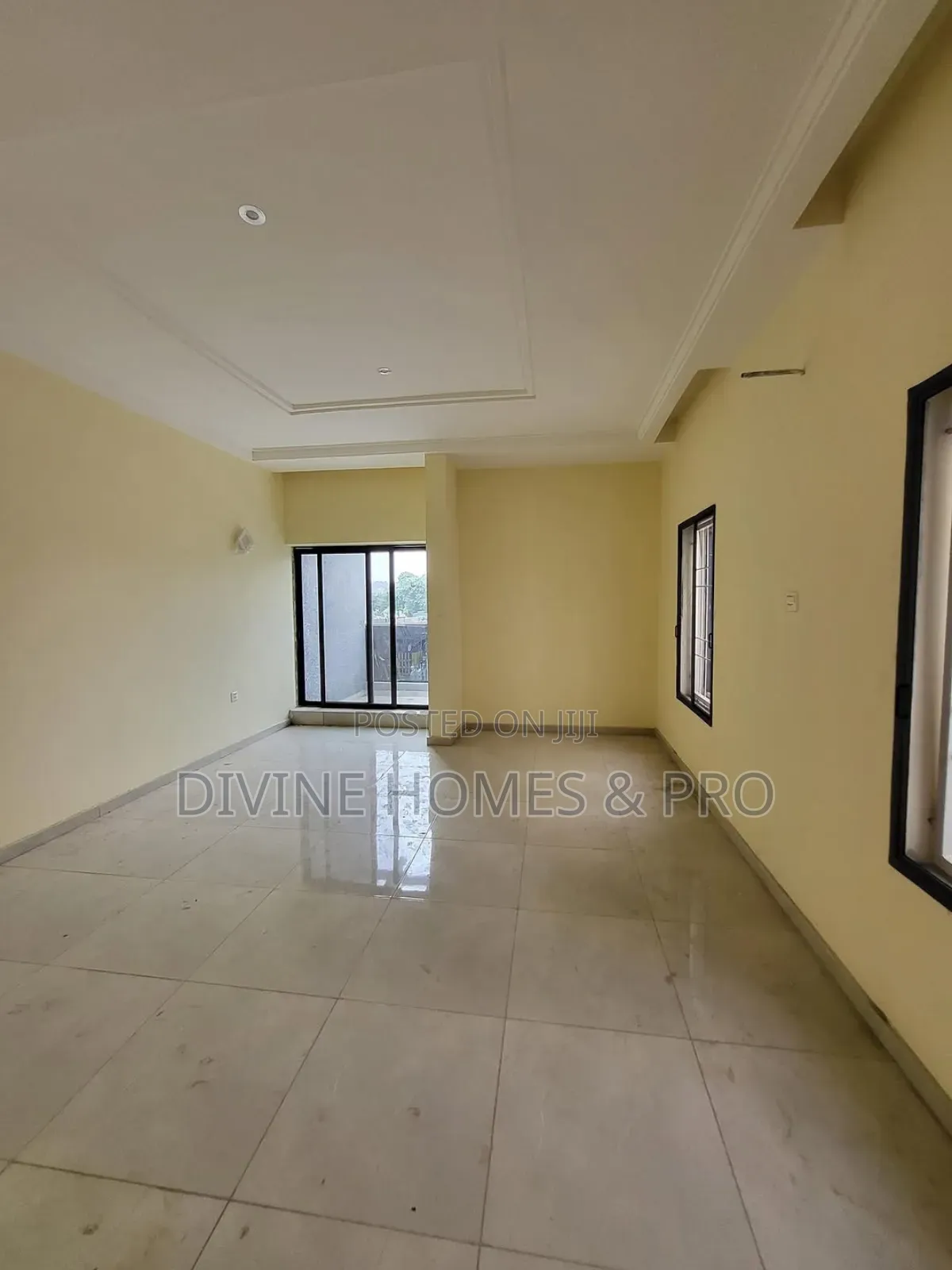 4bdrm Duplex in Guzape District for sale