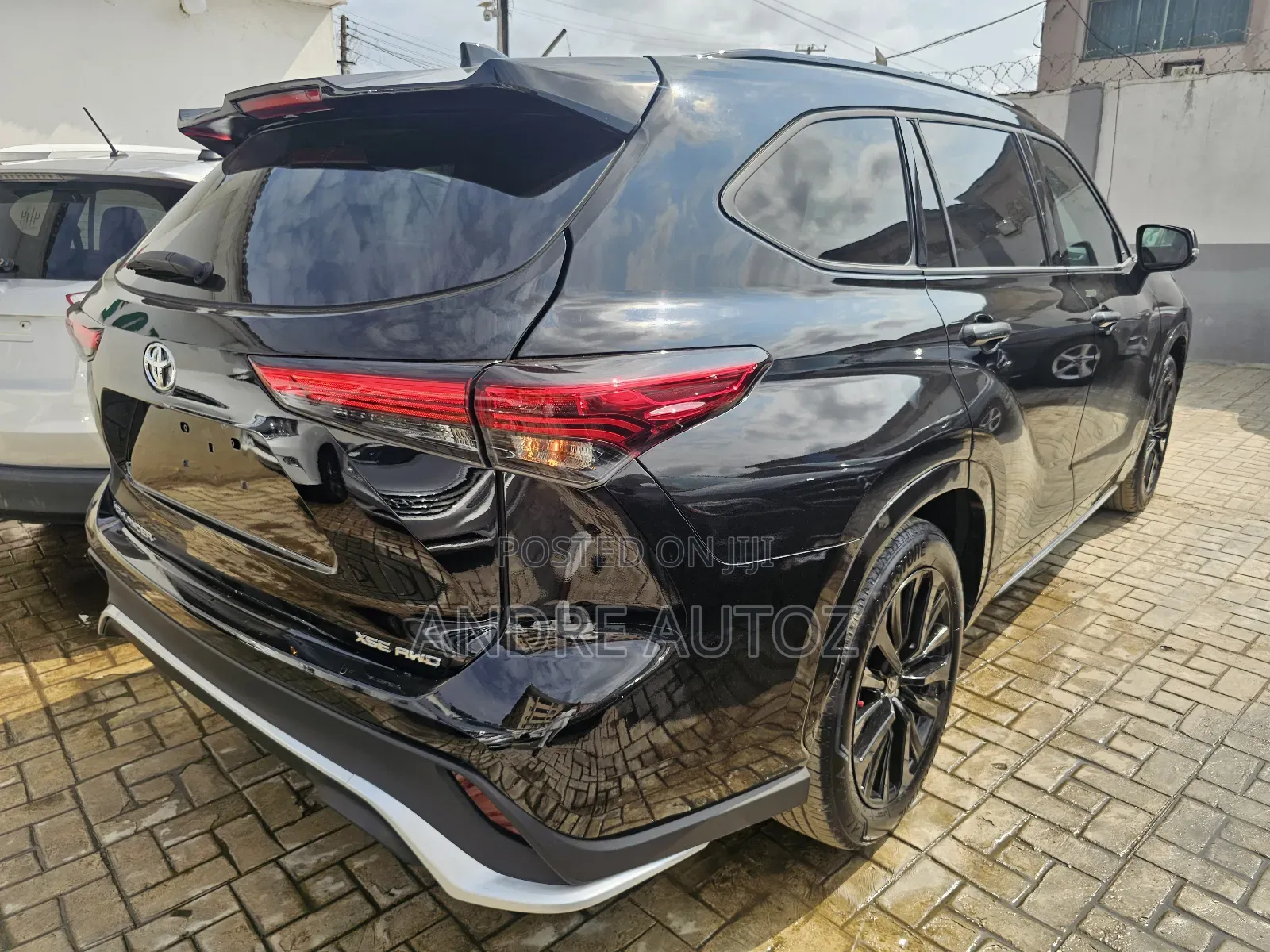 Toyota Highlander XSE 2021 Black