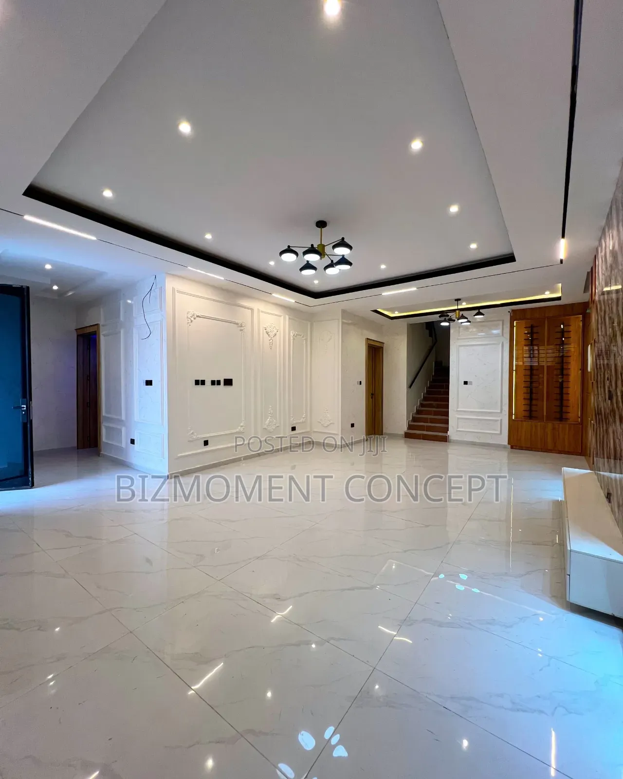3bdrm Apartment in Victoria Island, Chevron for sale