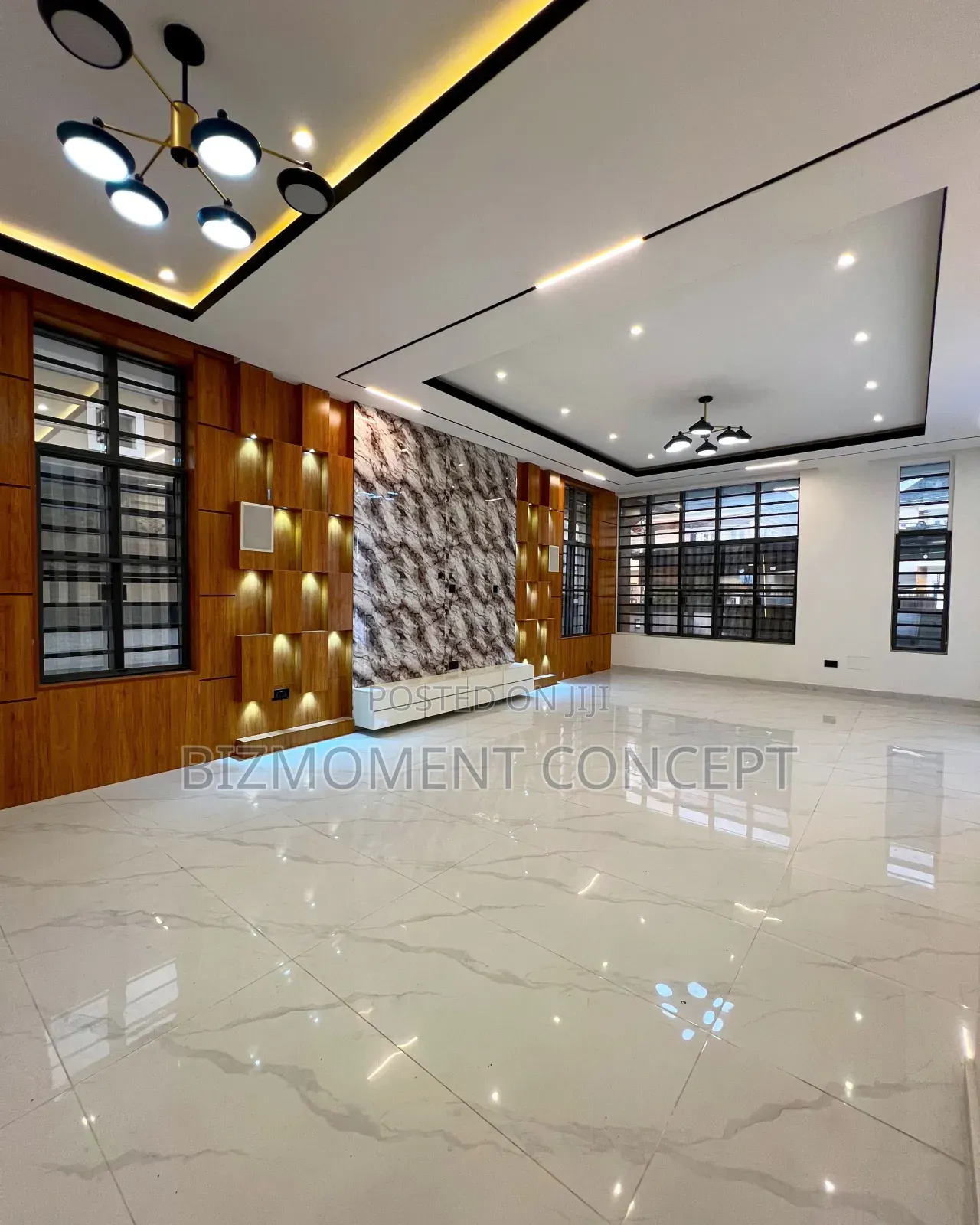 3bdrm Apartment in Victoria Island, Chevron for sale