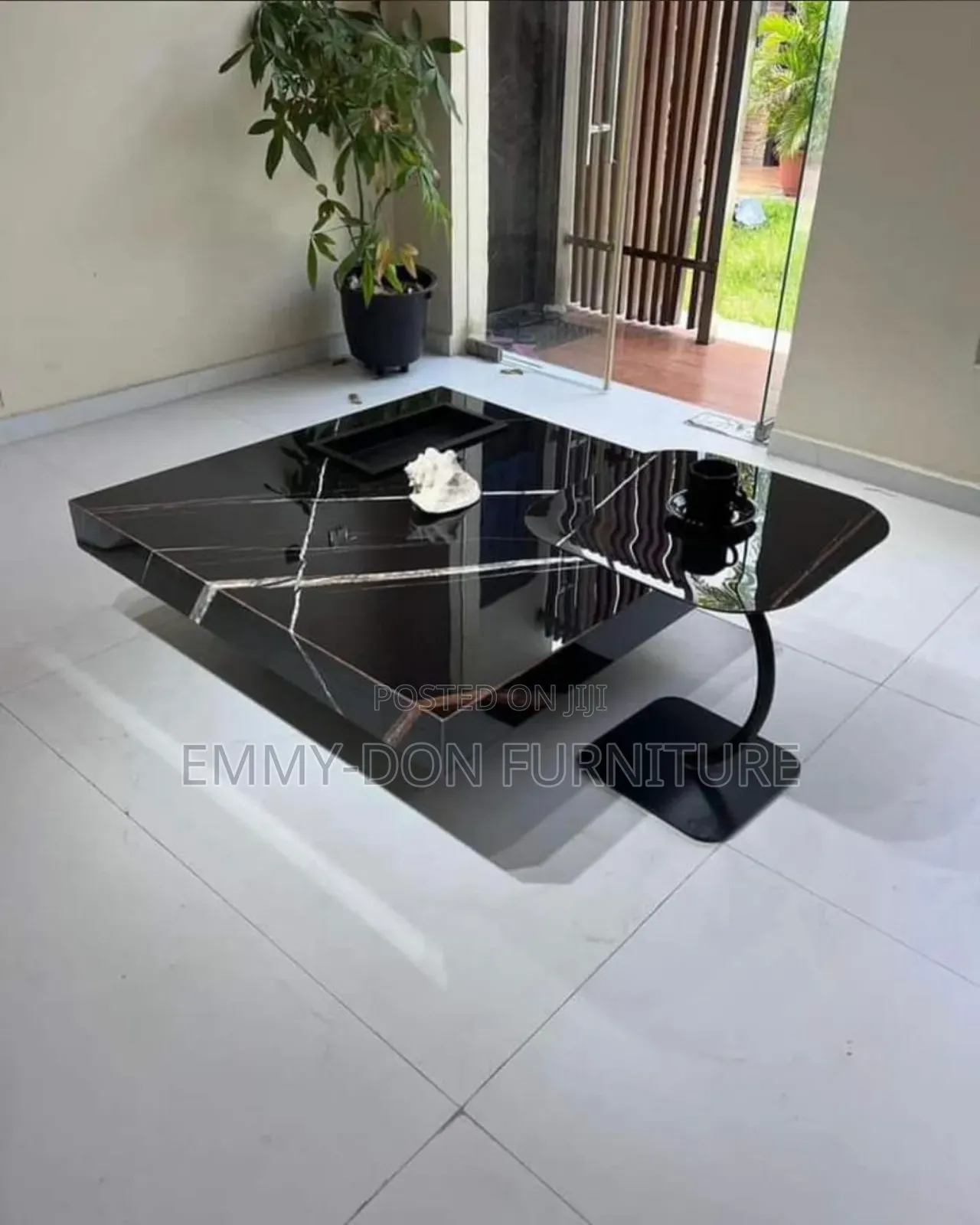High Quality Centre Table